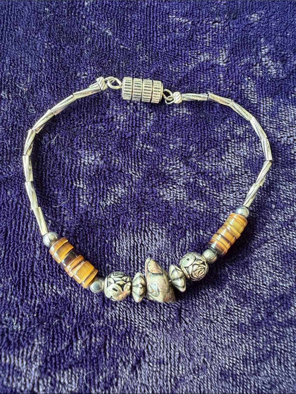 Vintage liquid silver bracelet with natural corals and jasper 6.5” long